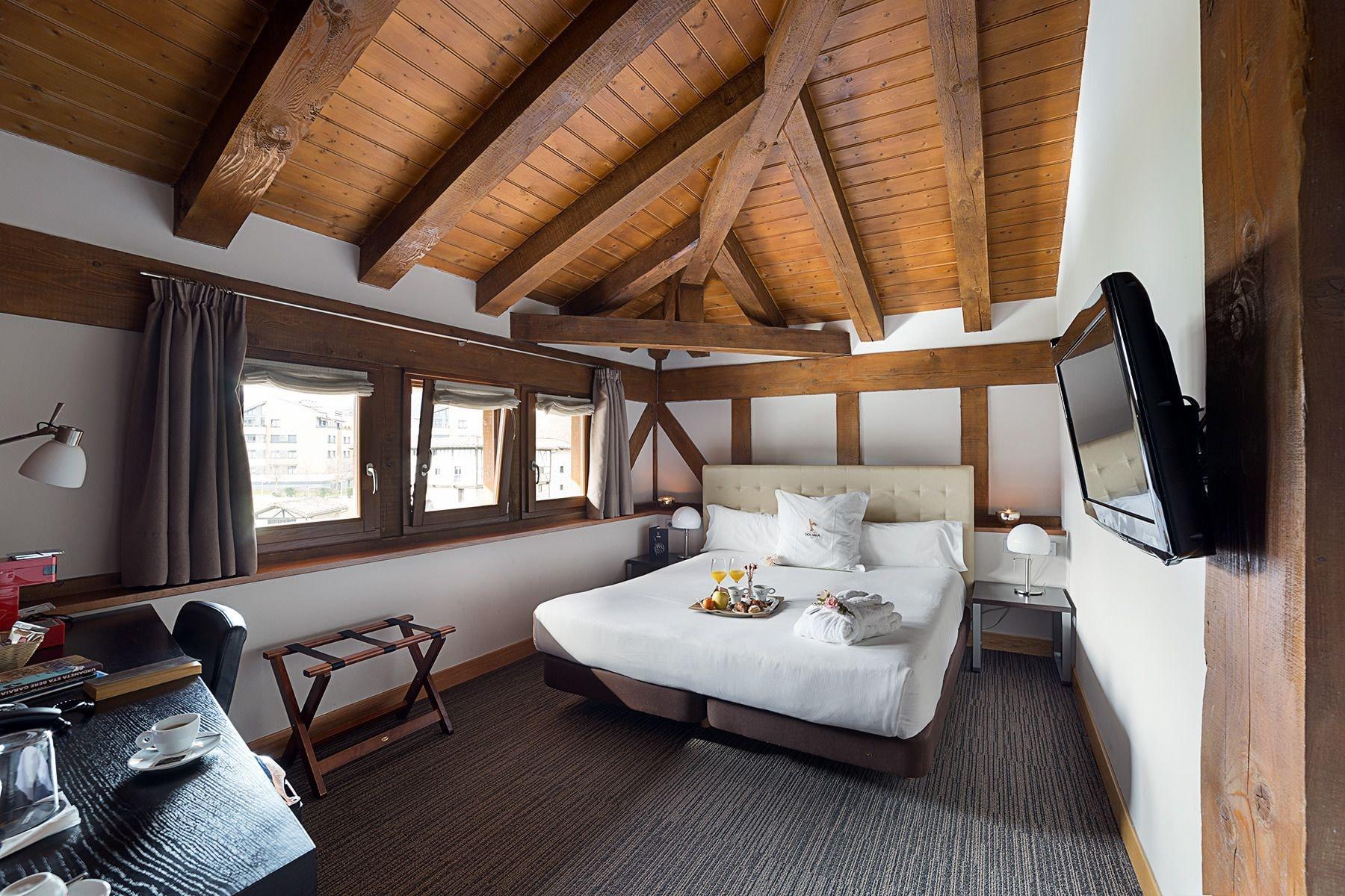 Hotel Dolarea Beasain Bagian luar foto