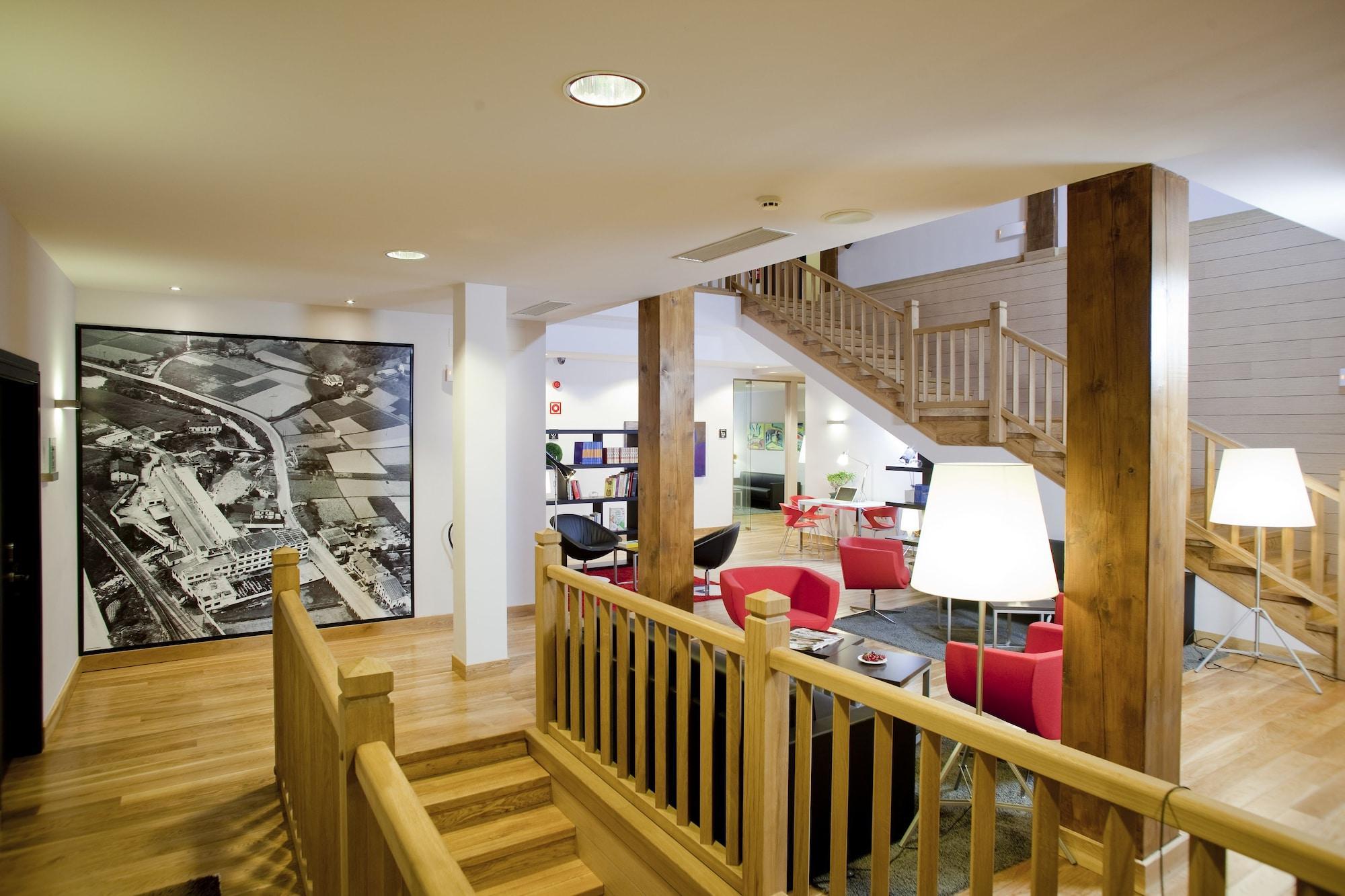 Hotel Dolarea Beasain Bagian luar foto
