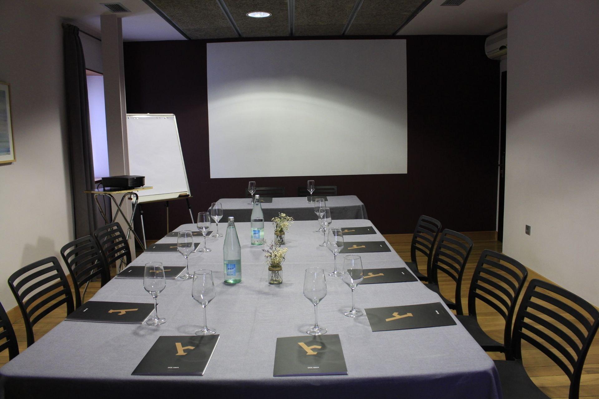 Hotel Dolarea Beasain Bagian luar foto