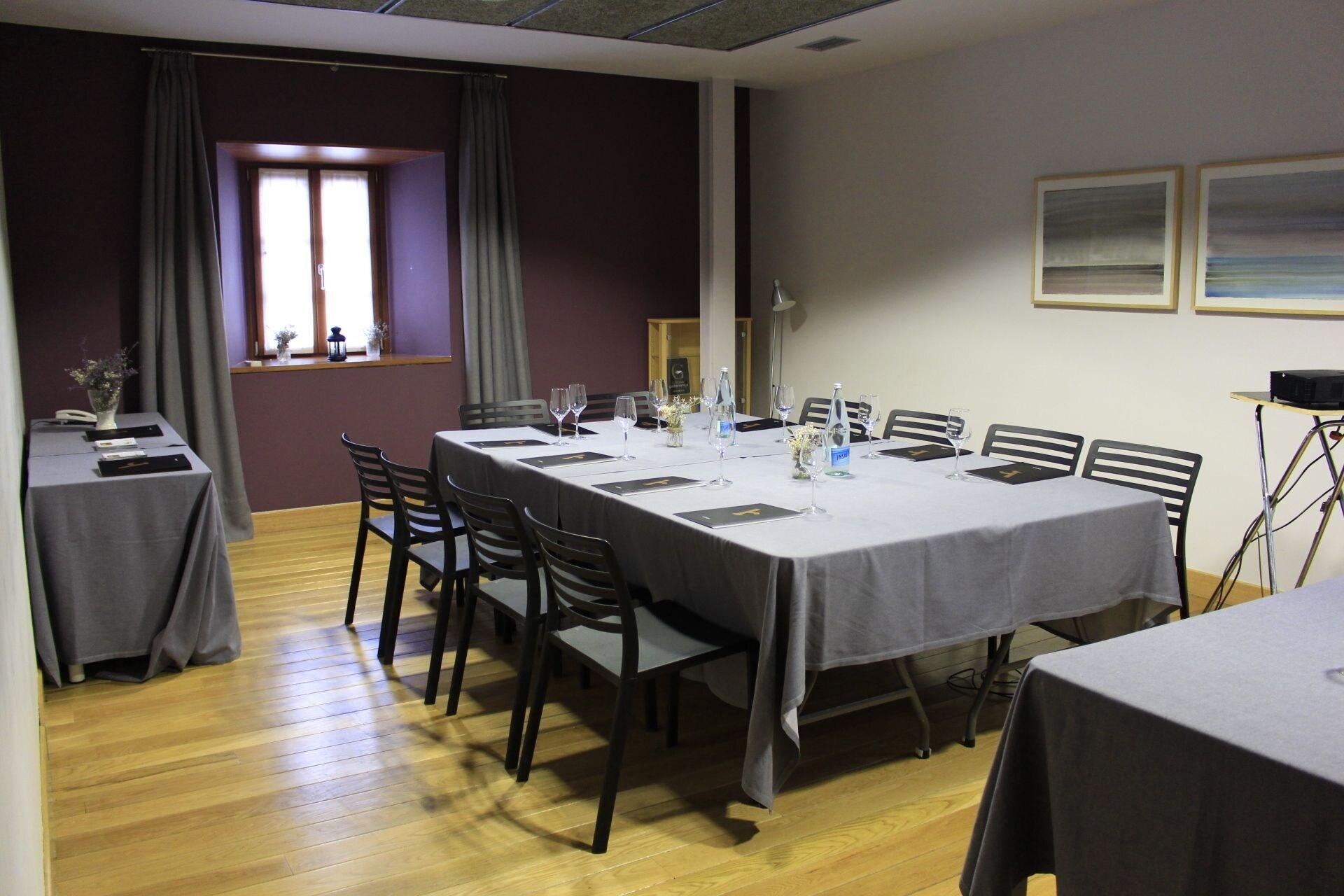 Hotel Dolarea Beasain Bagian luar foto
