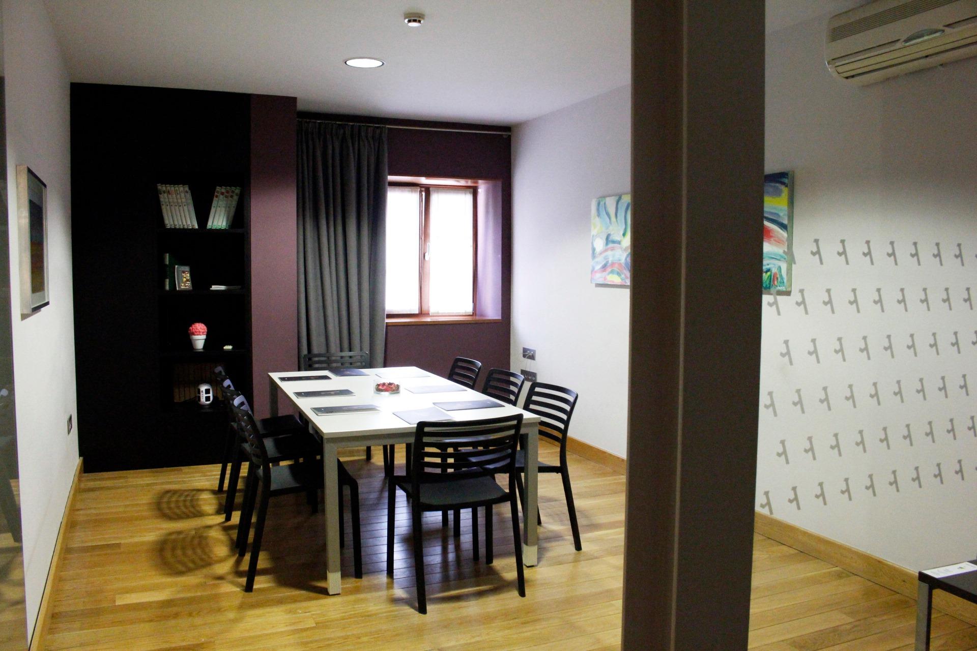 Hotel Dolarea Beasain Bagian luar foto
