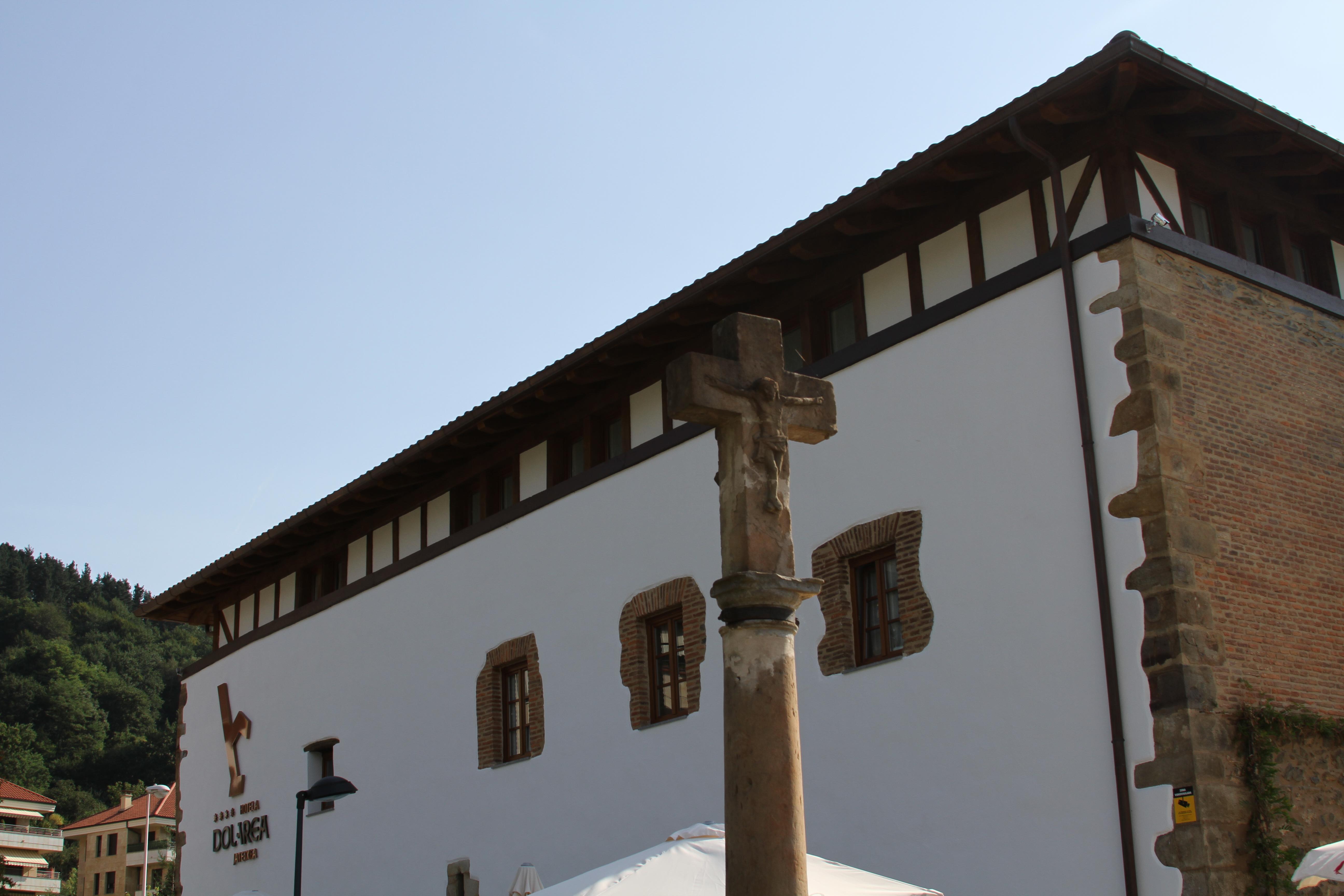 Hotel Dolarea Beasain Bagian luar foto