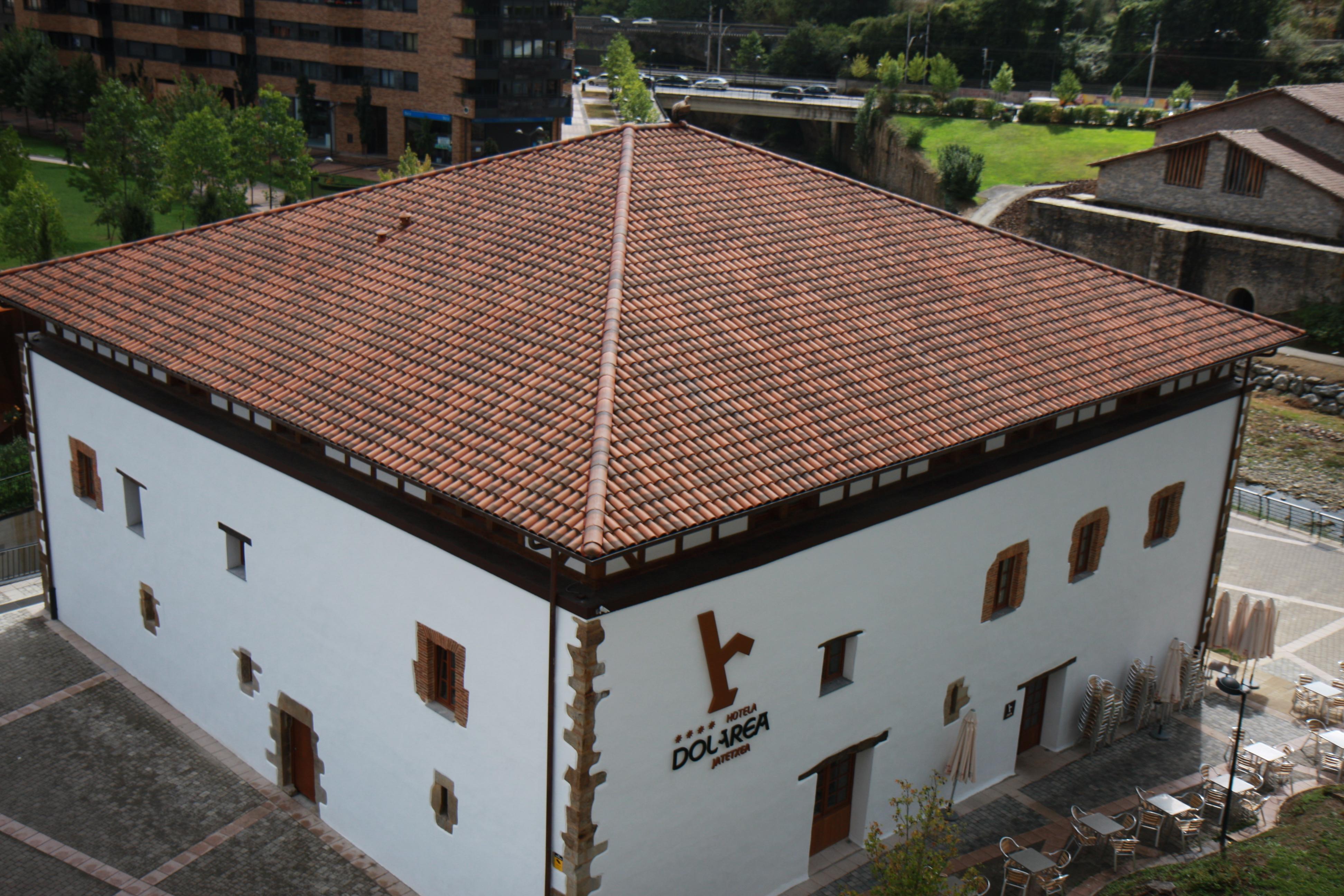Hotel Dolarea Beasain Bagian luar foto
