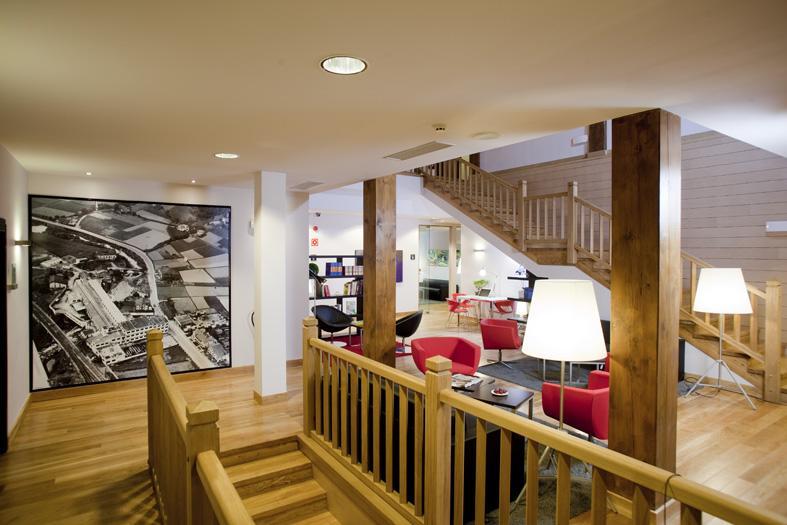 Hotel Dolarea Beasain Bagian luar foto